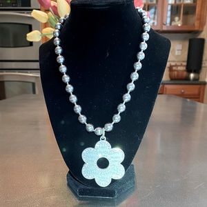Flower Peace & Love Chunky Necklace